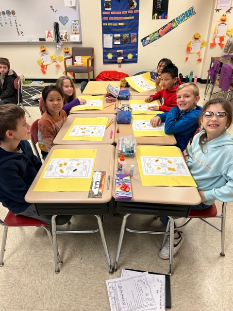 MrsSingleton115's tweet photo. We are learning the life cycle of the butterfly! We used four different types of noodles to represent the stages! https://t.co/lmegmMxtVG