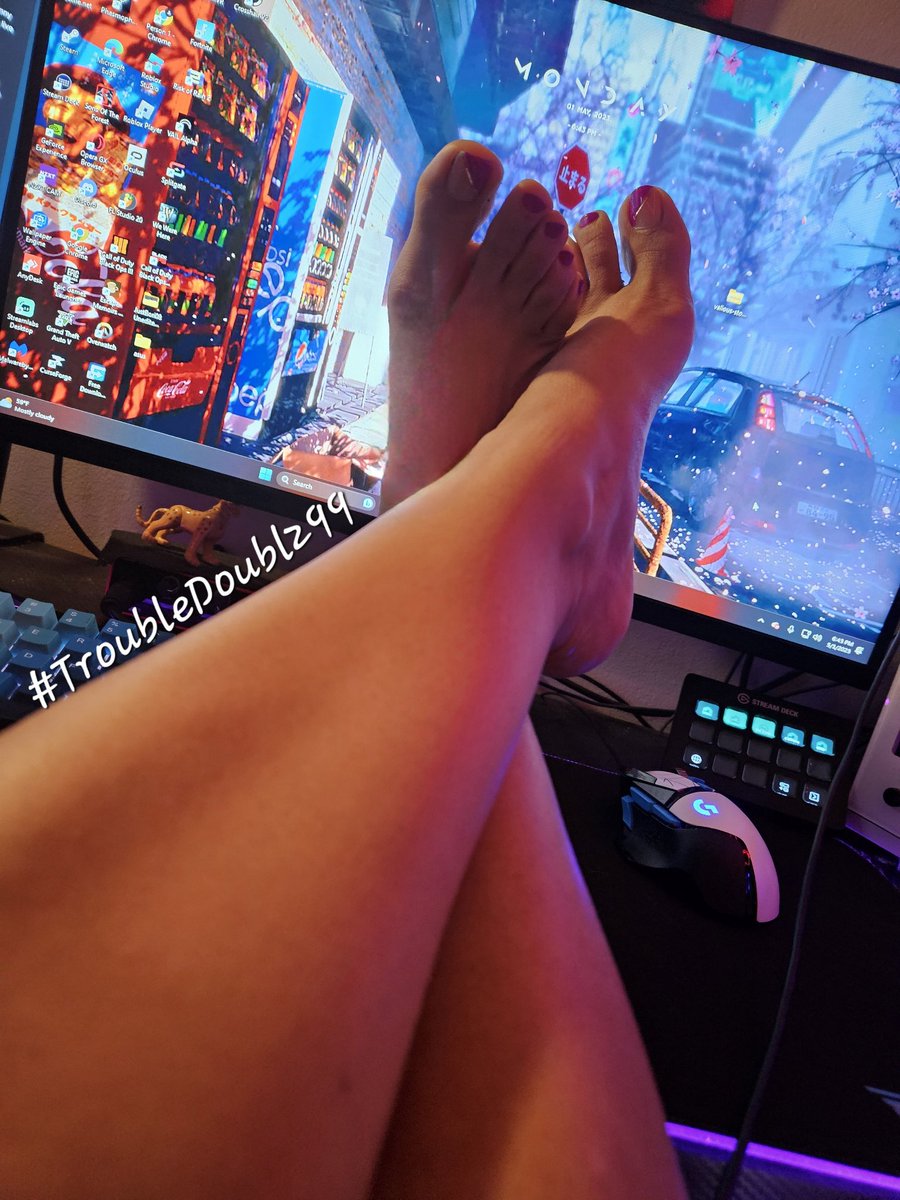 TroubleDoubl299's tweet photo. I just love to sit back and relax from ur girl Gorgeous 😍  For more follow us on OnlyFans or FeetFinder @TroubleDoubl299 #TroubleDoubl299 #footmodels  #footgodess #instafemdom #instafemes #fyp #feetcommunity #model #onlyfansgirls #followers #onlyfanz #contentcreator https://t.co/d8x741VIxR