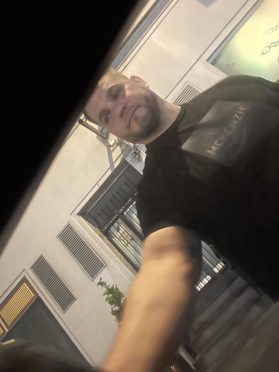nazlinotes's tweet photo. Man blocking residents charging bay threatening and intimidating me taking my photo when I asked to swap places , moved before police arrived interestingly 🤔hk22 Ucs black Mercedes drivers beware Nw1 https://t.co/b2a5SGy1mi