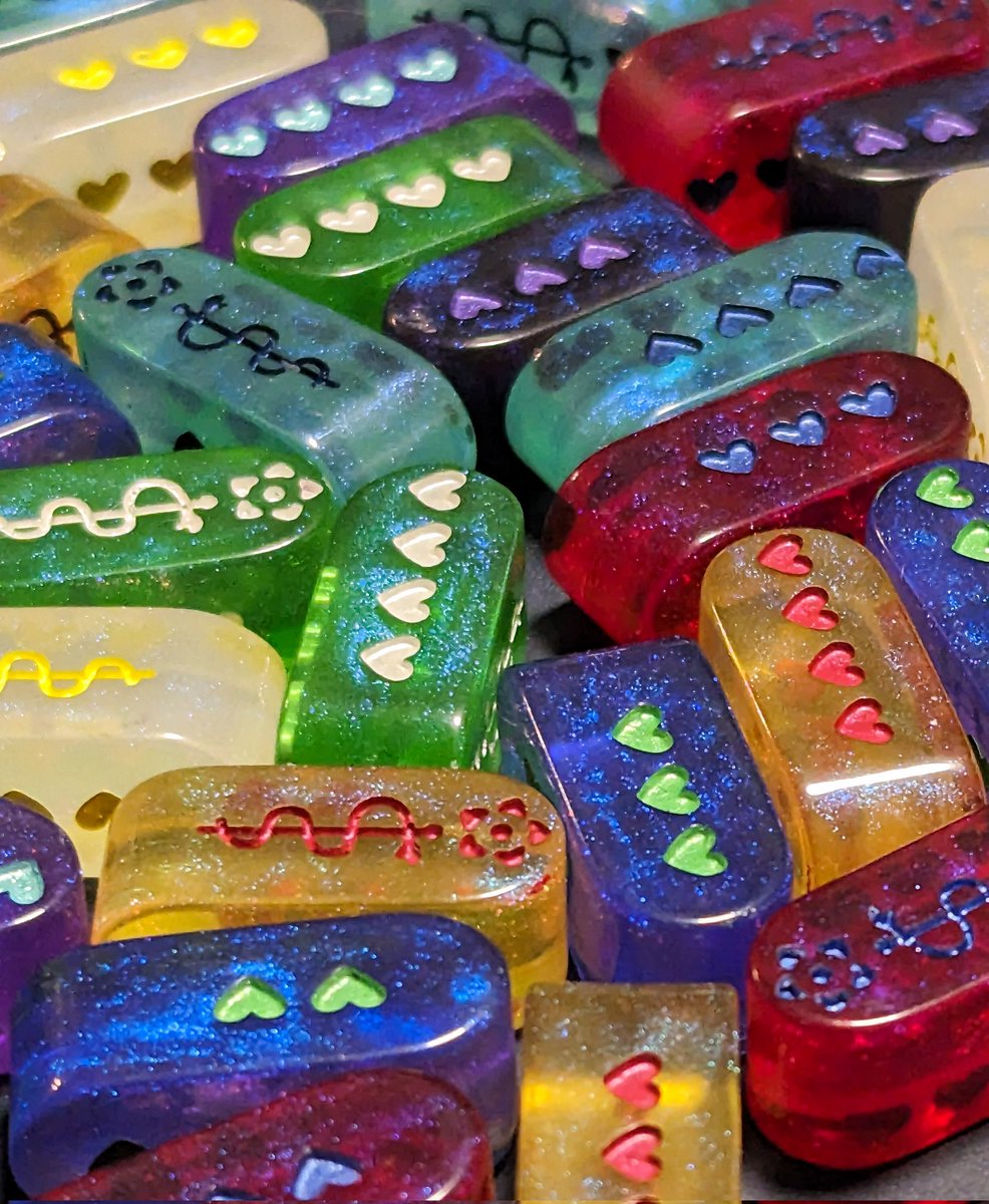 LisaKayInk's tweet image. Some recent dice re-inks I've done!