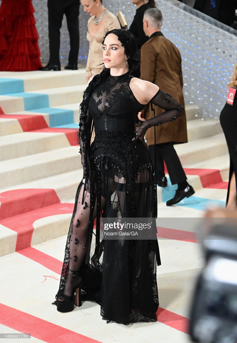billieeilishtrs's tweet photo. Billie serving CUNT on the #MetGala carpet at the @metmuseum  in New York City, New York today! ❤️‍🔥 https://t.co/7GXxaTnN6L
