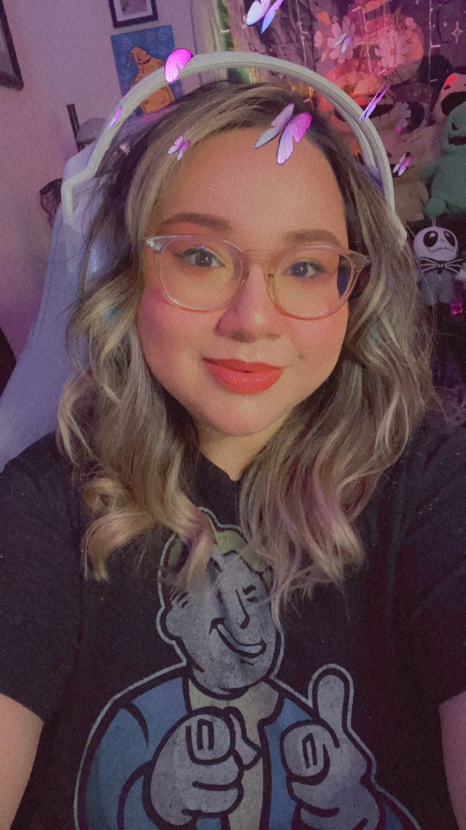 Moonemis's tweet image. Hi hey hello, I’m l i v e playing some #Demonologist come get your spooks on? 

Twitch.tv/moonemis

@4DirectionsTeam