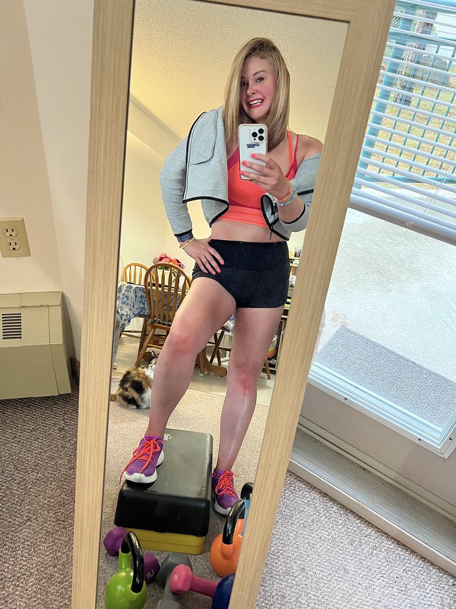 HeyItsMeMissJT's tweet photo. Gained some muscle and gained some aerobic step burn. ๐ช๐คฃ๐ฅ#MyPoorKnees #TradeOff #Happy #TrainForTheGain #WorkInProgress #AlwaysChanging #2023Vibes Time to dust off those knee pads from high school volleyball! ๐ #BuiltTough #MyFitness #FitAtForty ๐ https://t.co/vPIHB4O7qI