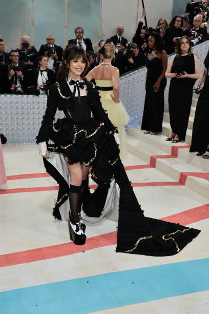 BEST OF JENNA ORTEGA tweet media