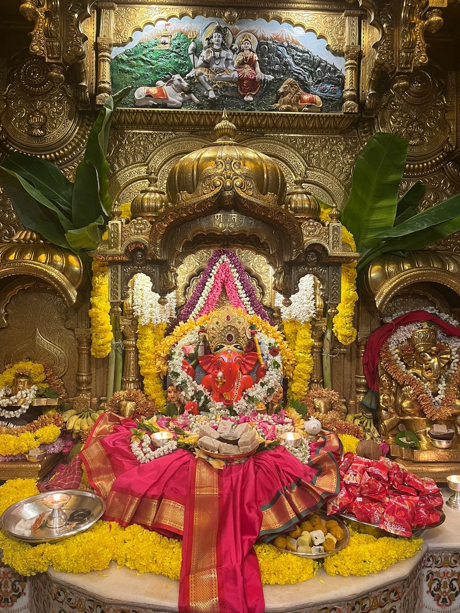 SVTMumbai's tweet photo. 🙏 गणपती  बाप्पा मोरया 🌺मंगलमूर्ती मोरया 🙏०२/०५/२०२३ 
🙏Ganapati Bappa Moraya 🌺 Mangalmurti Moraya  🙏02/05/2023 https://t.co/s9kAlLLzPM