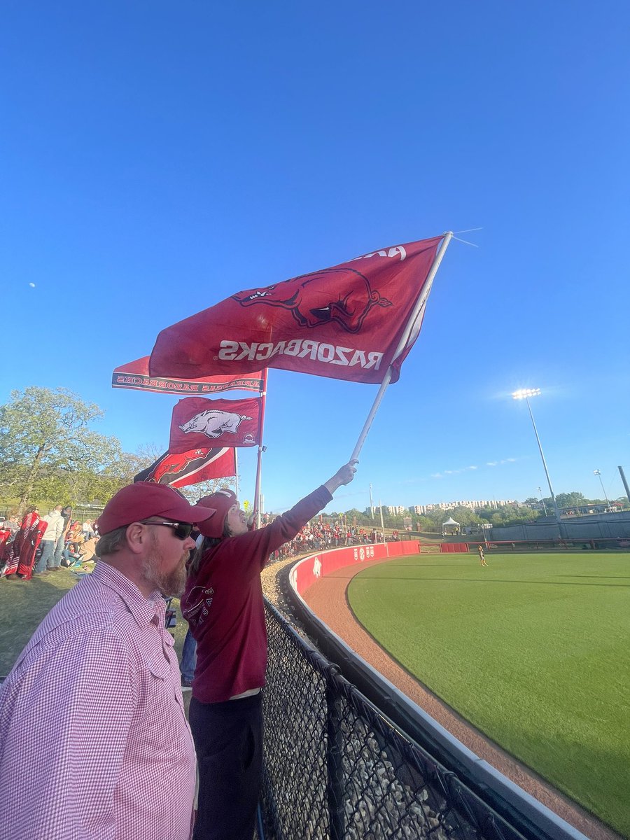 mikepricephotog's tweet image. Homerun!!  
#wps #onerazorback