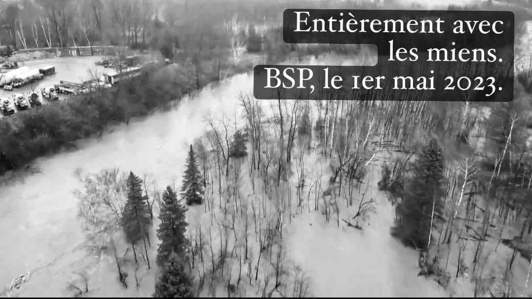 CarolineSimard_'s tweet photo. J’ai le coeur gigantesque. #entraide #solidarité #familledaccueil #BSP #baiesaintpauloise  #Charlevoix #souvenirdenfance #jamaisvu #populationsoudée #solidaire #inondations2023 #polqc #assnat 
#etatdurgence #amis #pompiers https://t.co/bJ8opIftAm