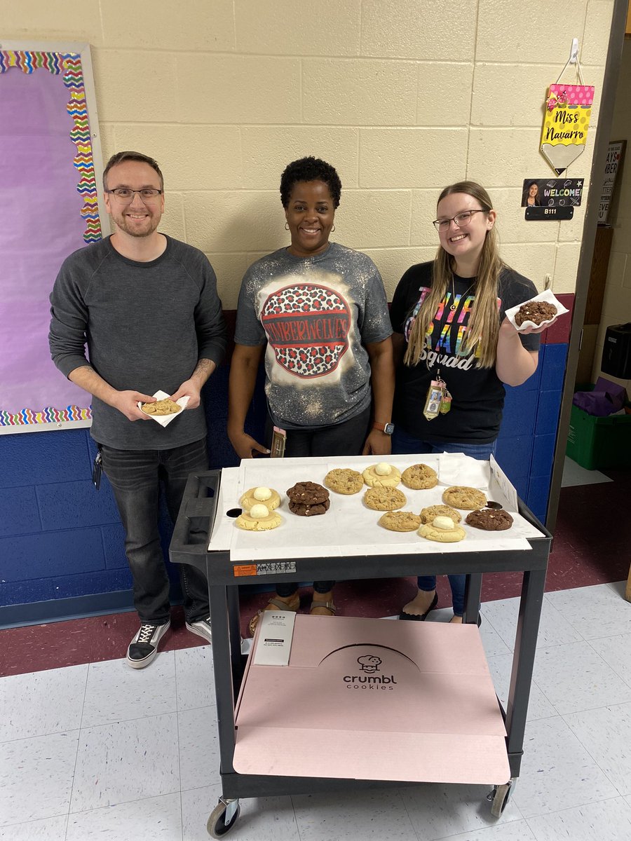 MrsG_Trevino's tweet photo. Our @NISDTimberwilde staff felt the love today from @CrumblCookies! Thank you for #LeadingOurPack
@arcevalerie1 https://t.co/2IsJIEbR50