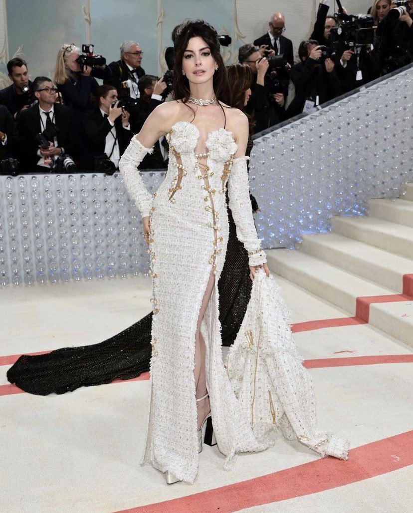 Anne Hathaway at the 2023 #MetGala
