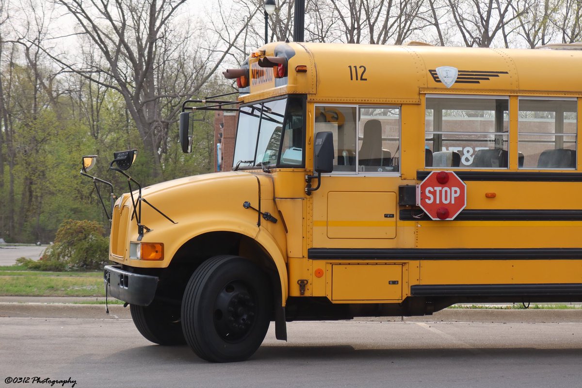 0312Foundation's tweet photo. Happy May and happy Monday! How many days of school do y'all have left? 🚍 #schoolbus #countdowntosummer #bus #icbus 
•••
Bus: 2004 IC CE200 W/ T444E https://t.co/VA9iW3l47K