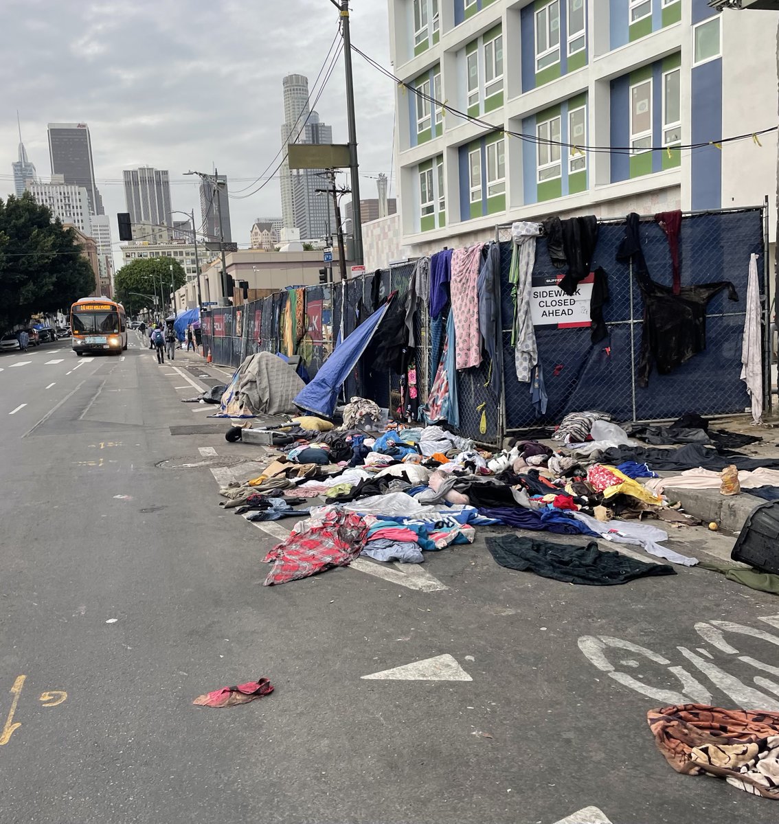SteebMichele's tweet photo. Frm the front lines of Skid Row where this pic was taken, @abales shares how Housing First- as a one-size-fits-all approach- is not working. It will never work. Thx for your truth/courage, and for all you do, Andy!  #homelessnothelpless #stopgoliath #answersbehindthereddoor @TPPF https://t.co/nh2RgwZmtm