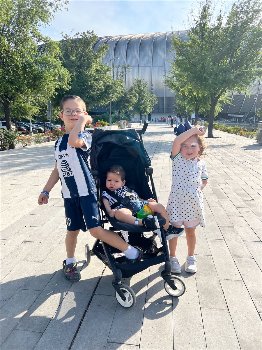 lissilorena's tweet photo. 🔵⚪️ #DíaRayadosKids @Rayados https://t.co/q9a6bw9b76