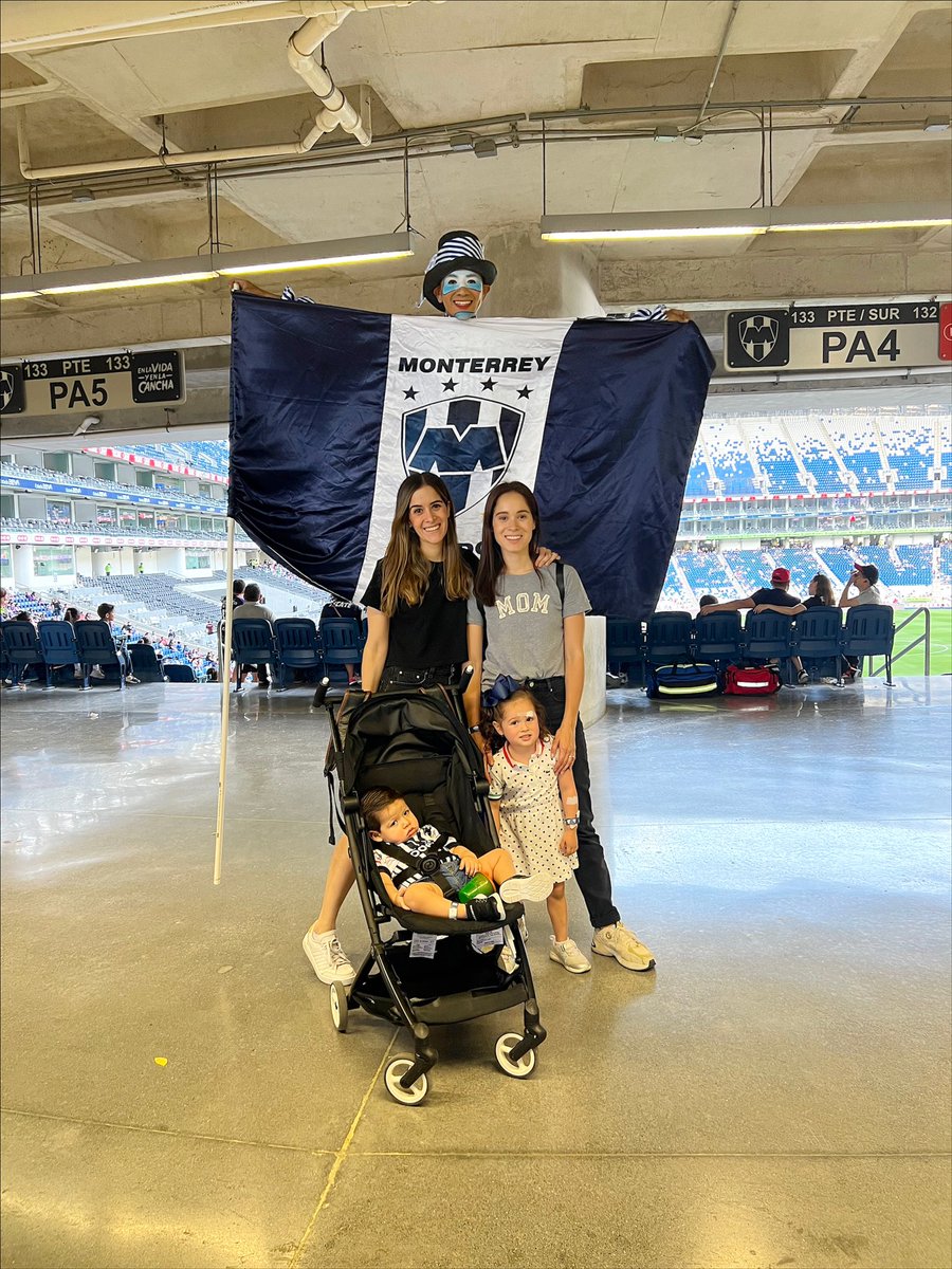 lissilorena's tweet photo. 🔵⚪️ #DíaRayadosKids @Rayados https://t.co/q9a6bw9b76