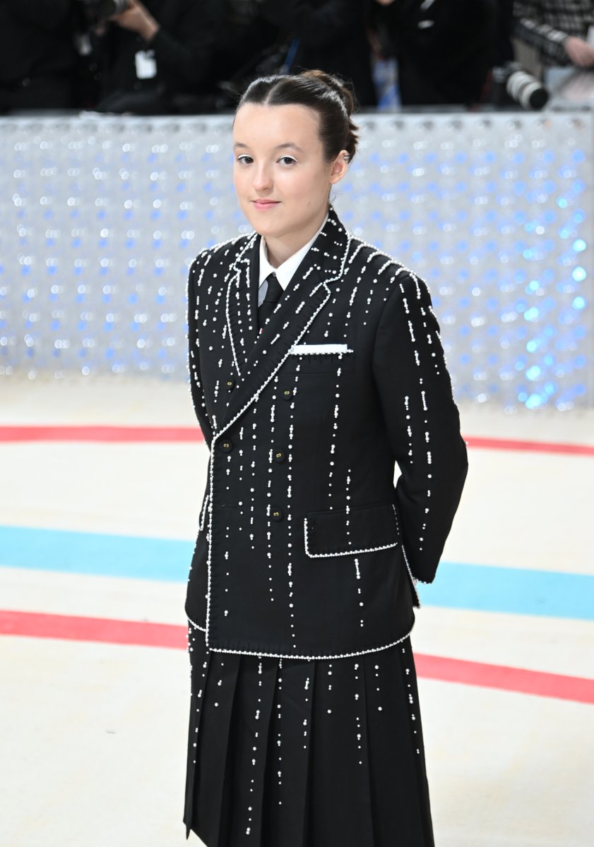 etnow's tweet photo. Protect Bella Ramsey at all costs. #MetGala https://t.co/e2JO4MPFJs