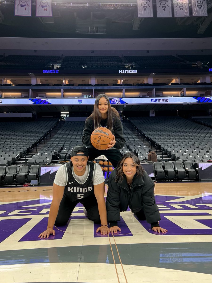 thedavondavis's tweet photo. There aren’t enough words to describe how proud I am of this team. These are the individuals that have captured and delivered exceptional video content throughout this memorable season. #SacramentoProud  #BeamTeam https://t.co/2QwDAAIBoZ