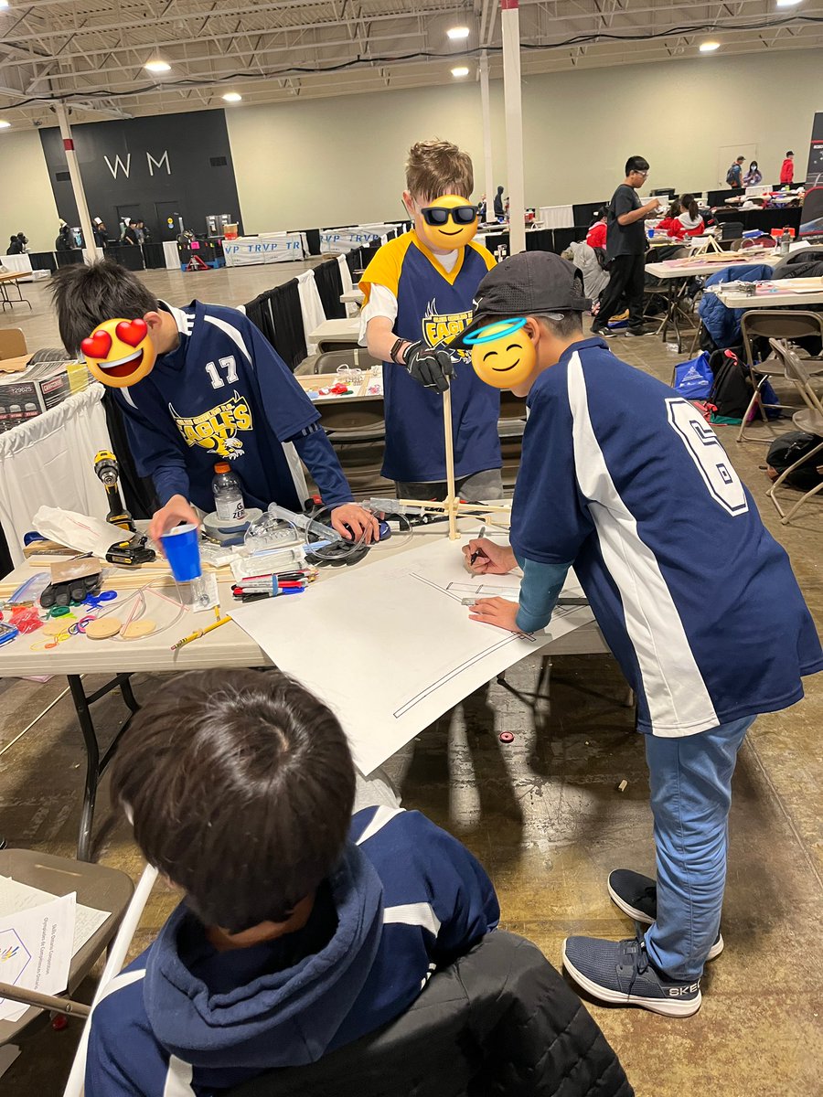 glenshieldsps's tweet photo. Congratulations @glenshieldsps that participated in #OntarioSkills today. Thanks to @YRDSBPathways for supporting schools in preparation for this event. #YRSC #JrTech #IntTech #JrRobotics
@rdennisstam @FBoutanos https://t.co/gZFqcwtRQF