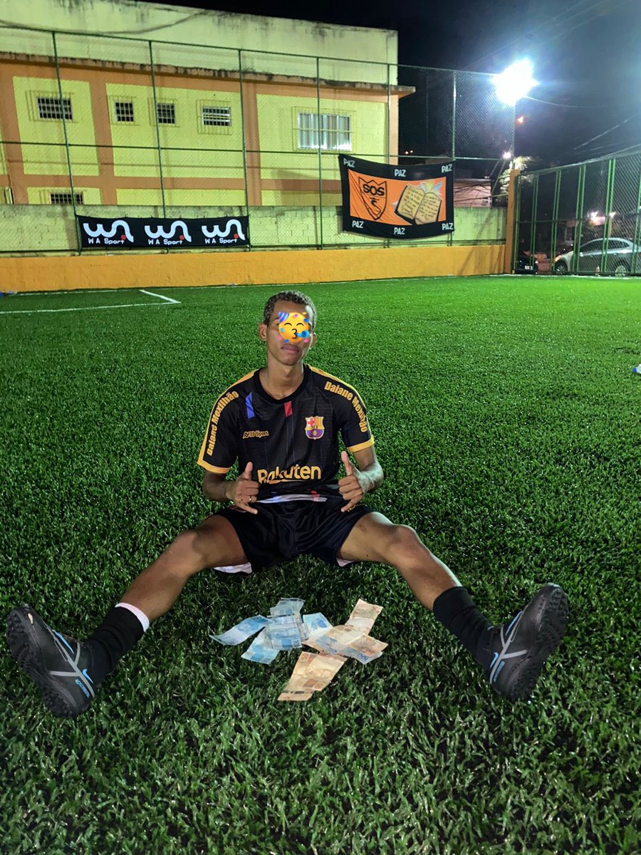 KauGonzaga3's tweet photo. Quem manda na Grota e nós mesmo Tropa da Espanha 🇪🇸😉⚽️🤫 https://t.co/MOrQCOc7Dy