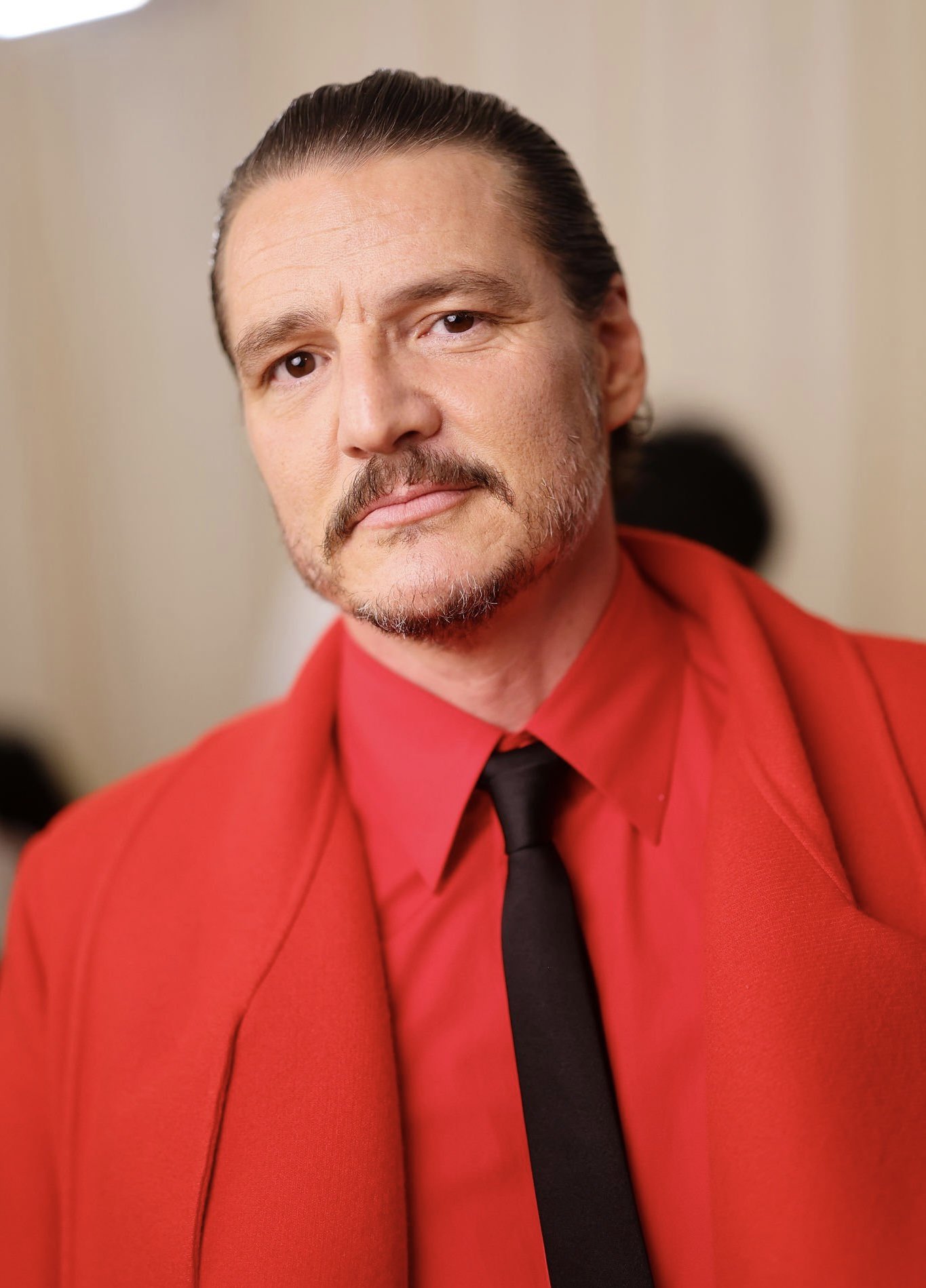 pedro-pascal-daily-on-twitter-pedro-pascal-at-the-2023-metgala-https