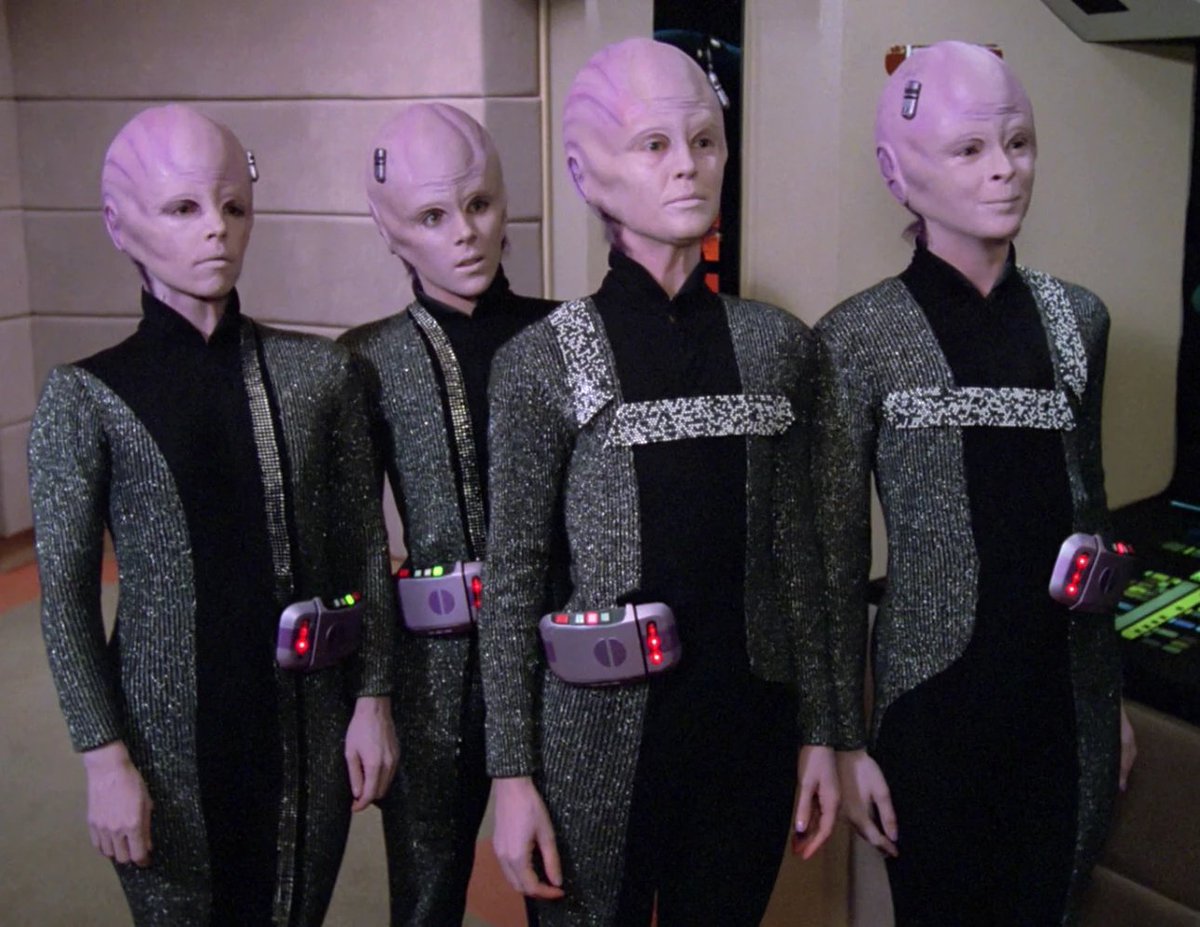 7thRule's tweet photo. NAME THAT EPISODE! 
And join us for our review of it at 6pm PT / 9pm ET!
Join the live chat: https://t.co/91NGQ2ig8F https://t.co/qi8Jjg0ttg