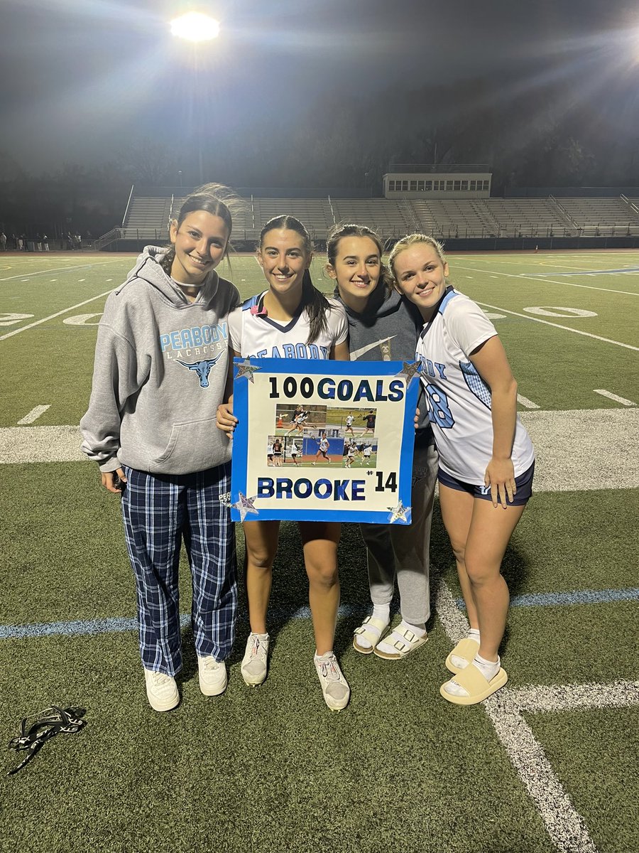 huge congrats to Brooke Lomasney for earning her 100th career goal tonight!! (plus her career high of 7 goals!) 
we are so proud of you on the incredible career milestone 👏🏼🤩 #BreakTheCeiling
@TannerCoach @NickGiannino_SN @_OliviaNolan