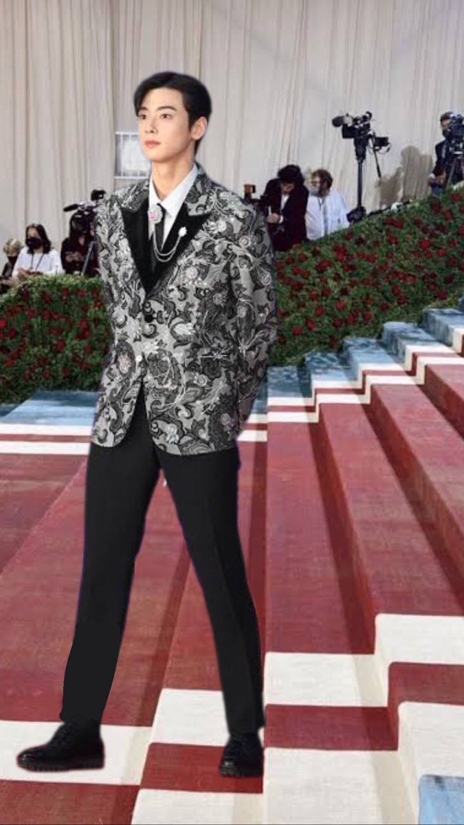 Chaeunwoo2330's tweet photo. All these Met Gala looks, makes me wonder how would eunwoo look on the gala red carpet!
And well it let to me editing these at 4am😂
(P.S: sorry for the quality😭)
#chaeunwooatmetgala
#howiwish https://t.co/LEA5VkluFB