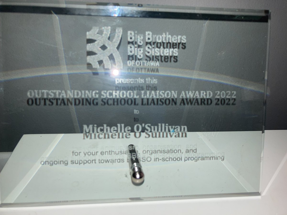 MotherTeresaHS's tweet photo. Congratulations to the incredible Michelle O’Sullivan, recipient of the Outstanding School Liaison Award for her work with @BBBSO. An expert in her field, Michelle demonstrates excellence in cooperative education and community partnerships @SaintMTHSCoop @OttCatholicSB #ocsbDL https://t.co/WXkjvzfwlM