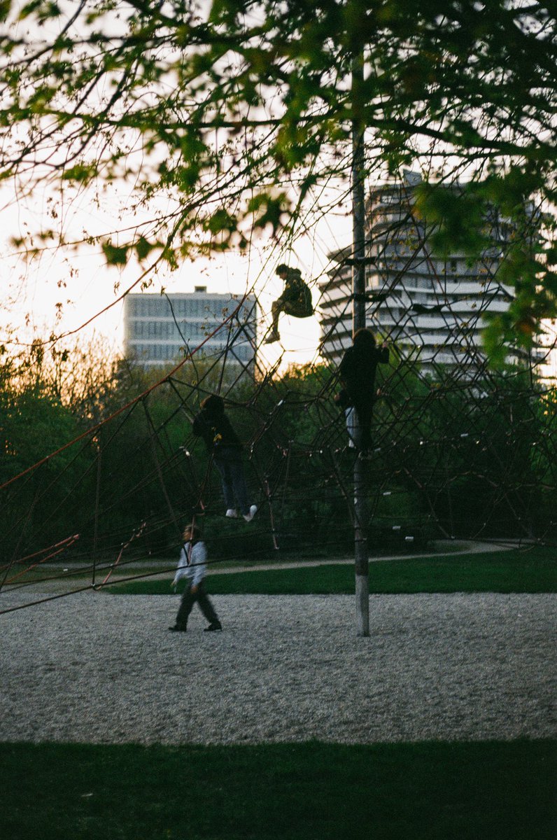 javi bolea (@boyinsleep) on Twitter photo 