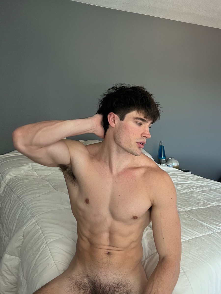 fitness. see the full pic 😛 👇 🏻. t.cokorMNlq7gU. 