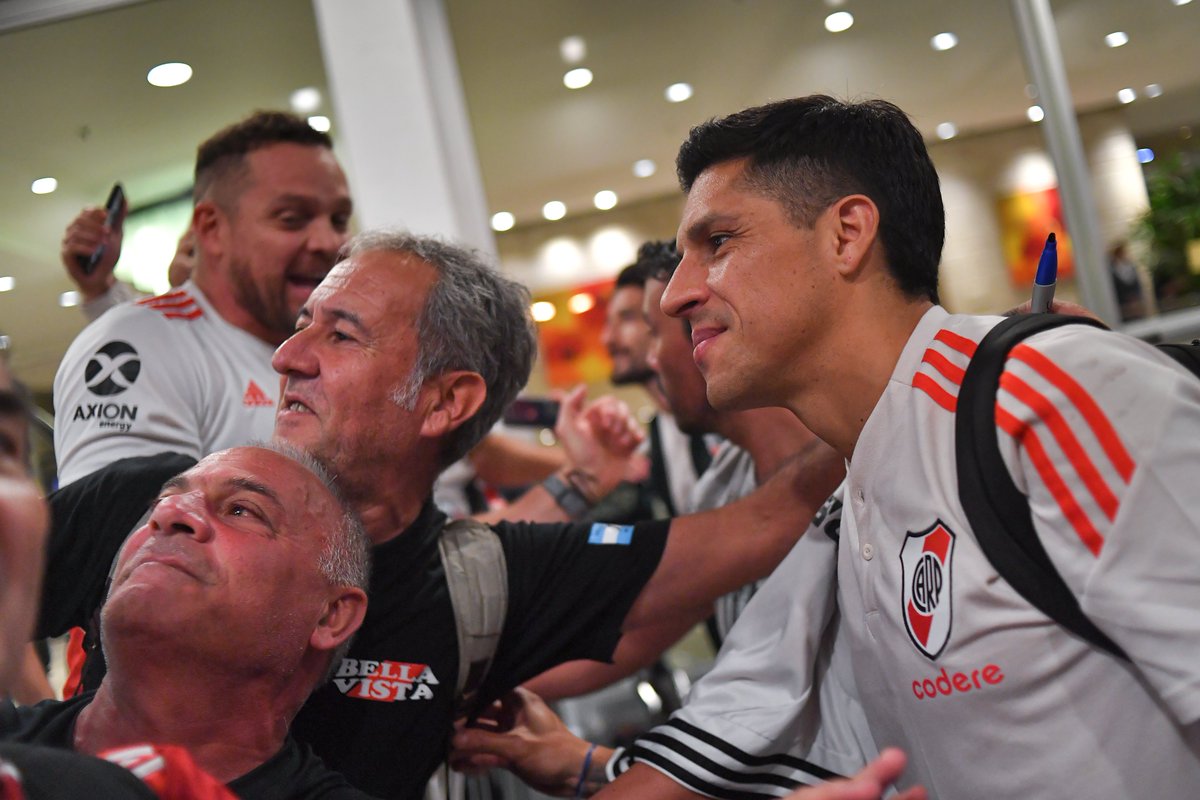 RiverPlate's tweet photo. 📍🇧🇷 Vayas a donde vayas ⚪️❤️⚪️