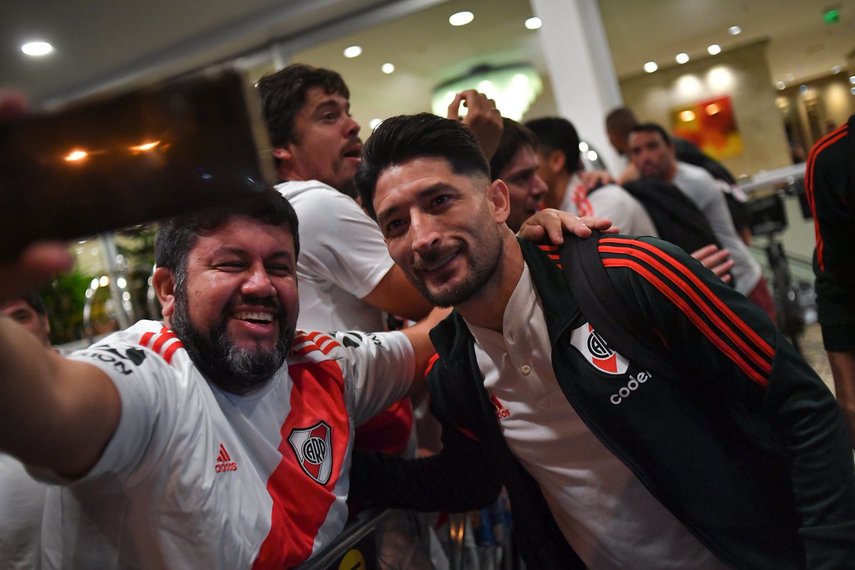 RiverPlate's tweet photo. 📍🇧🇷 Vayas a donde vayas ⚪️❤️⚪️