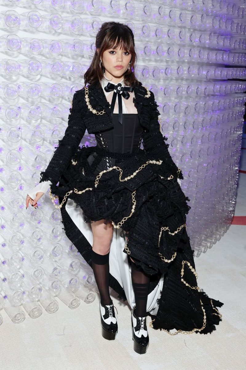 midiasjobr's tweet photo. AMAMOS! Mais da Jenna Ortega no #MetGala. https://t.co/PJ9uTHKkWj