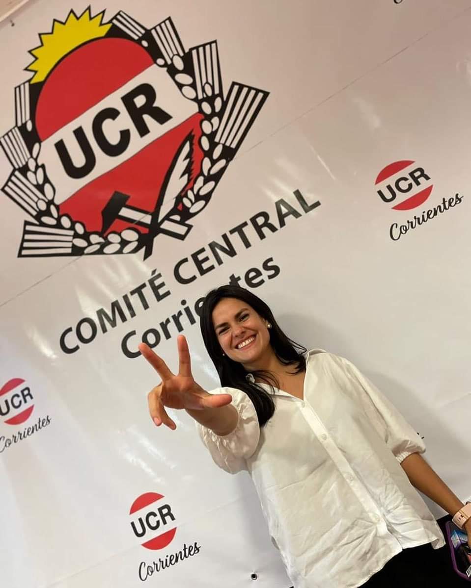 JRMODESOCtes's tweet photo. FELICIDADES CORRELIGIONARIAS!🇲🇨
Celebramos las candidaturas de @valeriapavonok y @Liliicano 

Merecido reconocimiento a su  trabajo de tantos años. Tenemos muchos desafíos por delante, estamos convencidos que en equipo y juntos vamos a construir la Ctes que queremos.❤️ #11J🗳 https://t.co/WTBX9uUZO5
