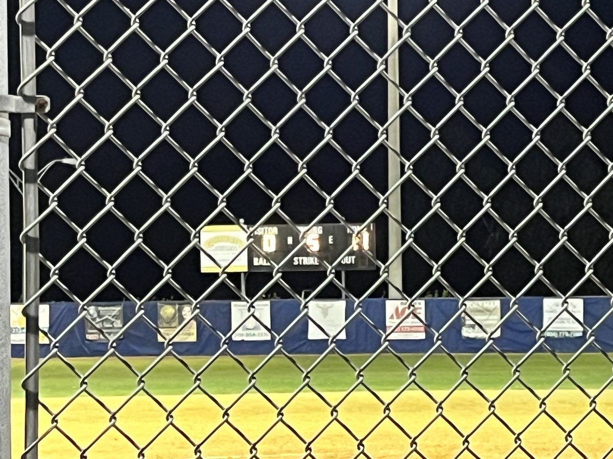 @KH_Softball with the 11-0 win in the first round of the District tournament. @AthleticsKhhs @CoachD_KHHS @dlaaaburke @oneclaysports