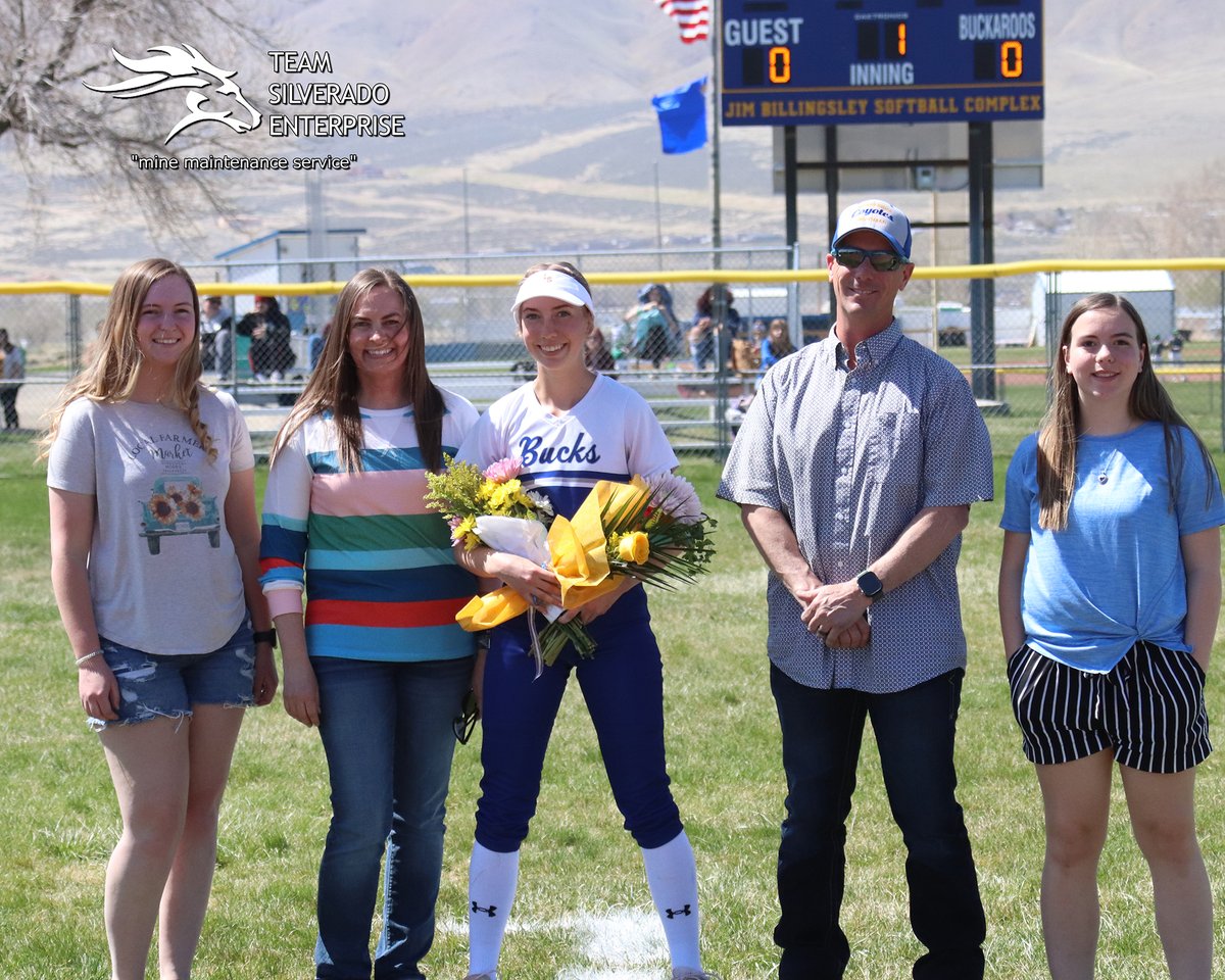 lowryhighsoftball tweet media