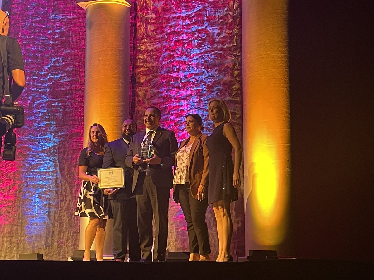 Finally, special programs winner Ashraf Abdelsayed of Discovery Key Elementary school! 

Congrats to all the finalists and winners ✨