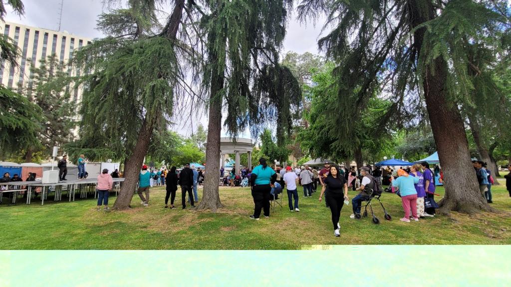 Today for #MayDay we're in #Fresno alongside the Primero De Mayo Coalition demanding immigrant & workers rights! There are many opportunities to support both this year w/ strong community led bills like #SafetyNet4All and #Health4All!