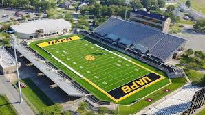 KingHicks_'s tweet photo. Glad to say i received a PWO offer from the University Of Arkansas Pine Bluff!✅ @CoachPreyer @CoachPierceII @SLHS_Bulldog_FB #YouCanGoAnyWhereFromHere https://t.co/BJjSv6Flfh