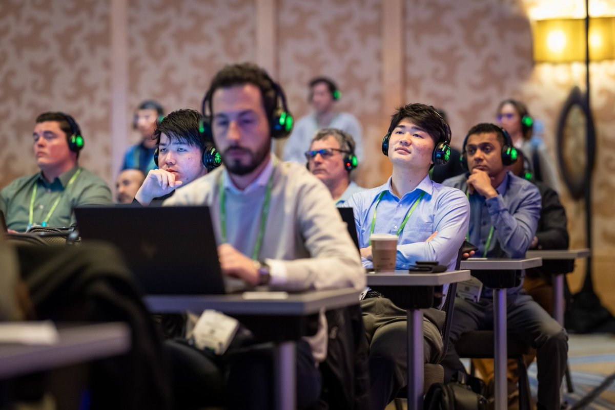 Appian's tweet photo. Let’s hear it for our first-ever Developer Day at #AppianWorld! 🦾🧑🏽‍💻⚙️

We appreciate everyone who attended, sat in on talks from expert speakers, and participated in hands-on labs. For more on #AppianCommunity visit our YouTube: https://t.co/9xdTPmCqog https://t.co/OqM2US3MmC