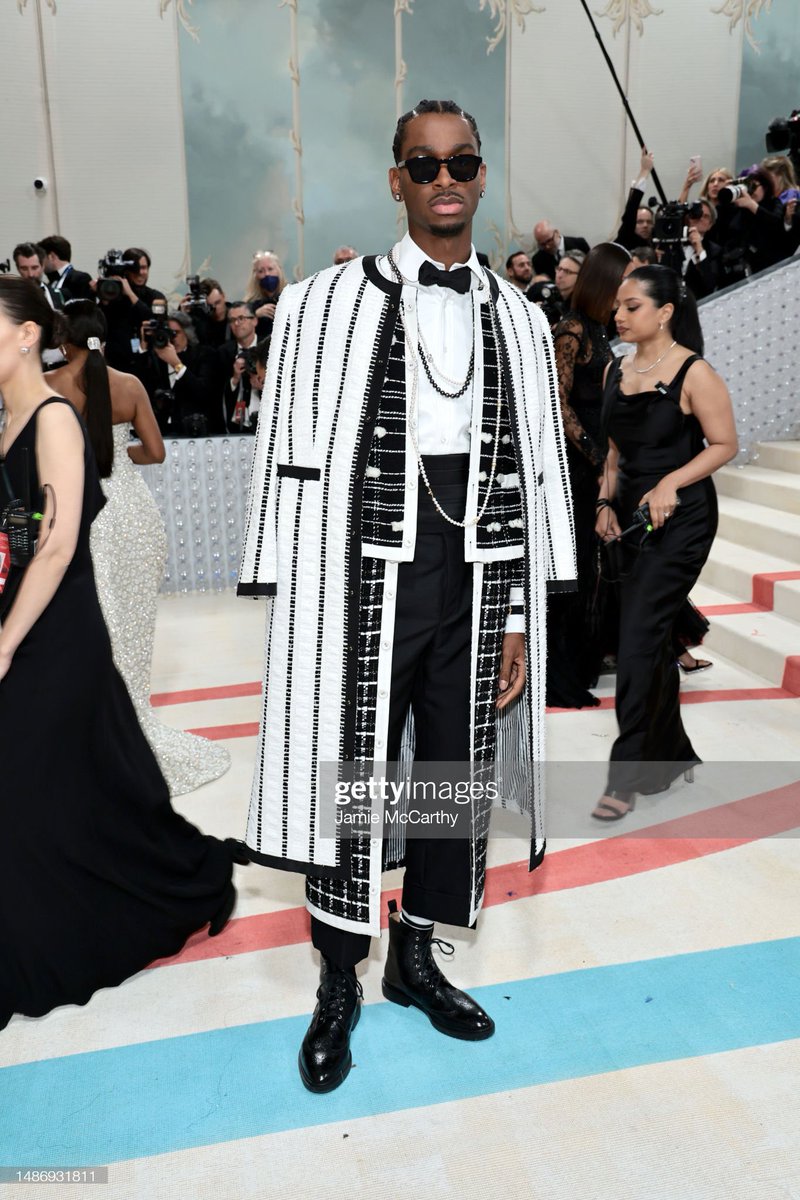 diorangxl's tweet photo. This Met was so good on menswear #MetGala #MetGala2023 https://t.co/0MBYnOqGGz