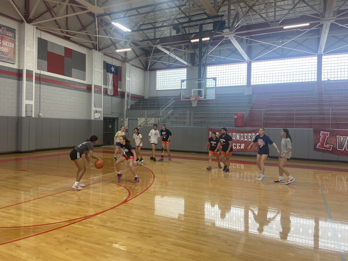 Lee Girls Basketball tweet media