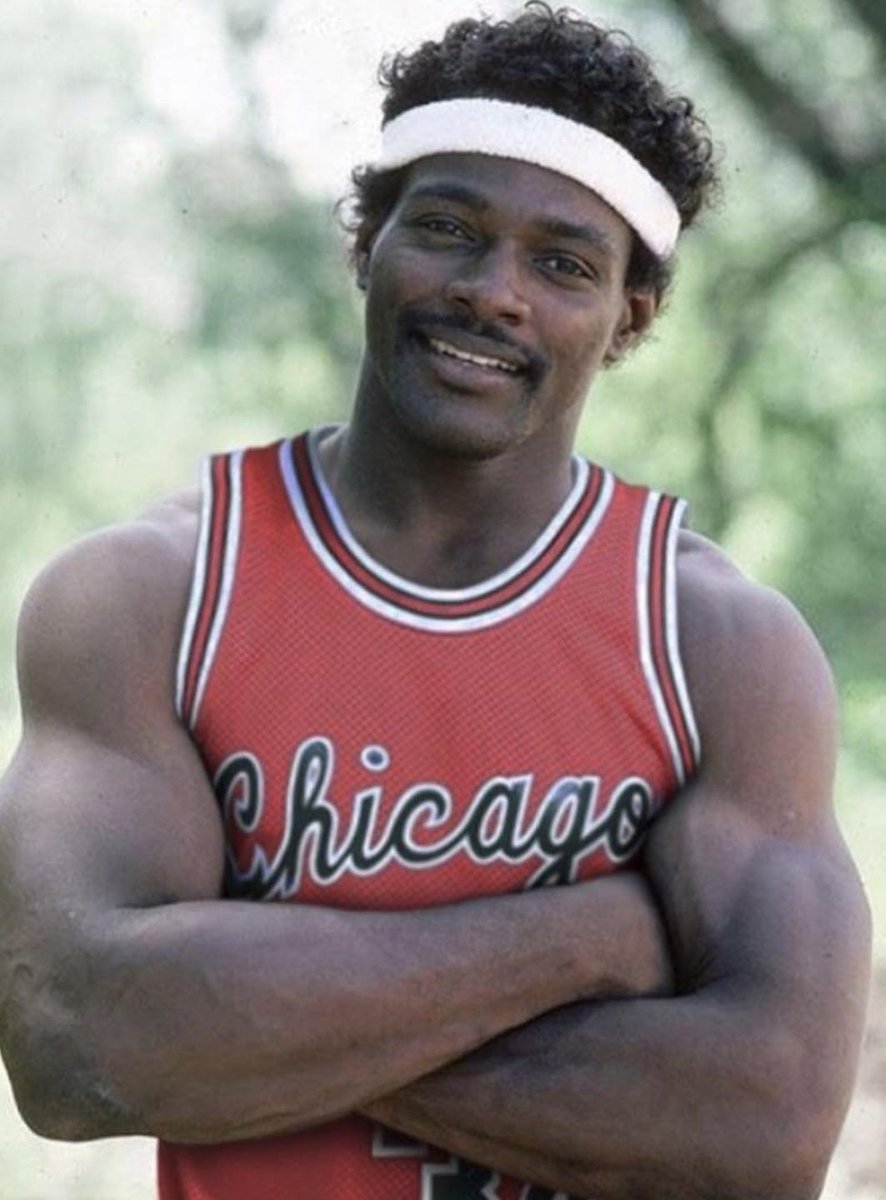 Super70sSports's tweet photo. You can’t handle this much Chicago. https://t.co/VDNzvCbAC0