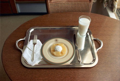 Richard Nixon’s resignation lunch: pineapple slices, cottage cheese, and a glass of milk.