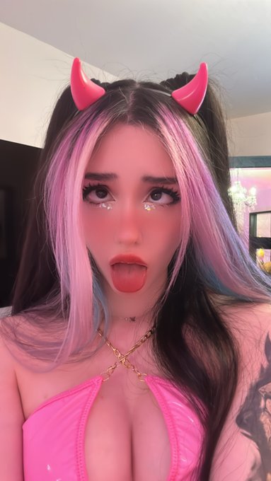 me or the ps5? https://t.co/BIBvEfeBaM