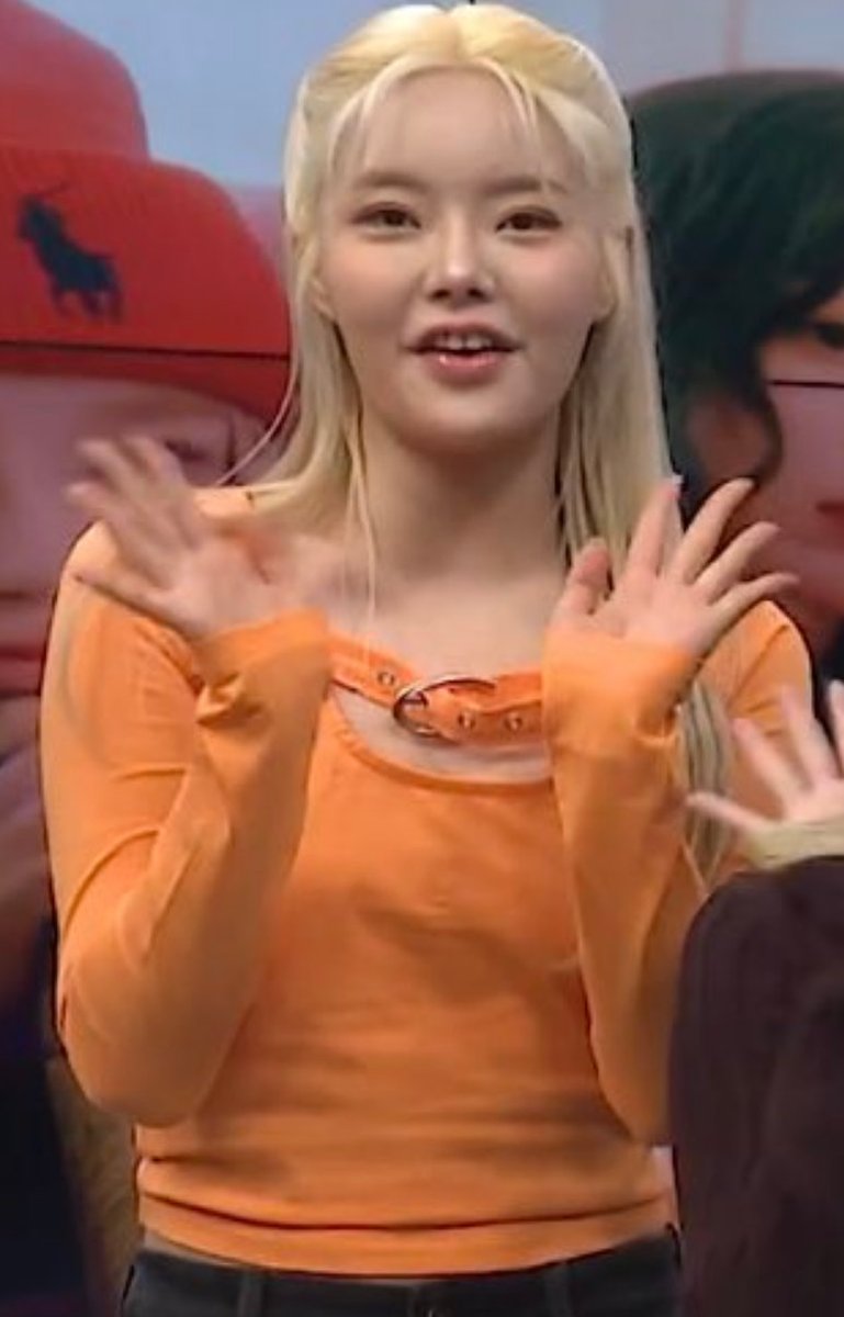 outfitsofgg's tweet photo. #Keena's orange buckle top is from #Curetty
🔗https://t.co/zI6sivNheM
💳₩69,000
🏷️#oogg_FIFTYFIFTY ; #oogg_Keena ; #oogg_Curetty https://t.co/x0hKgdkHno