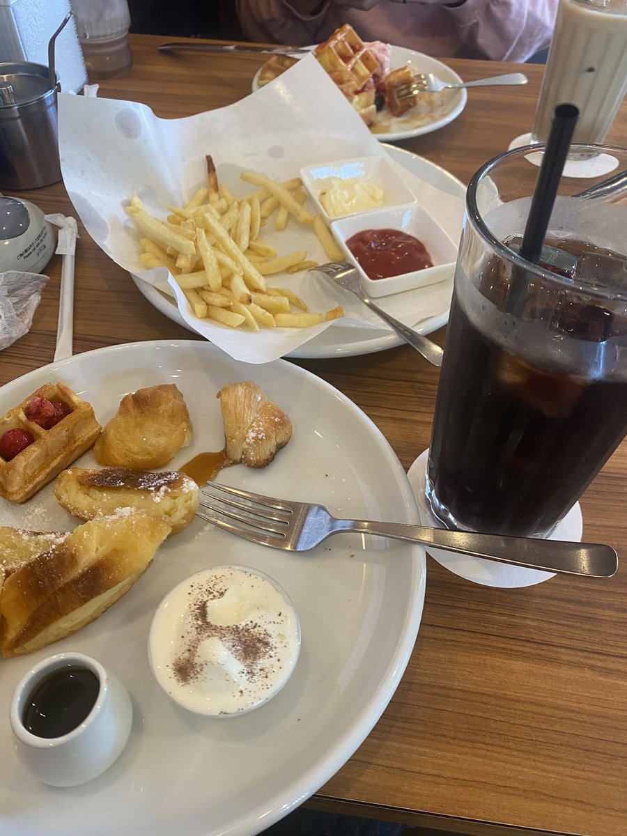 jrnr_m's tweet photo. ゆとりコーヒーでピザトーストしか食べた事なかったけどクロワッサンもめちゃ美味しい！！とてもしっとりです https://t.co/cwW5KRqtXC
