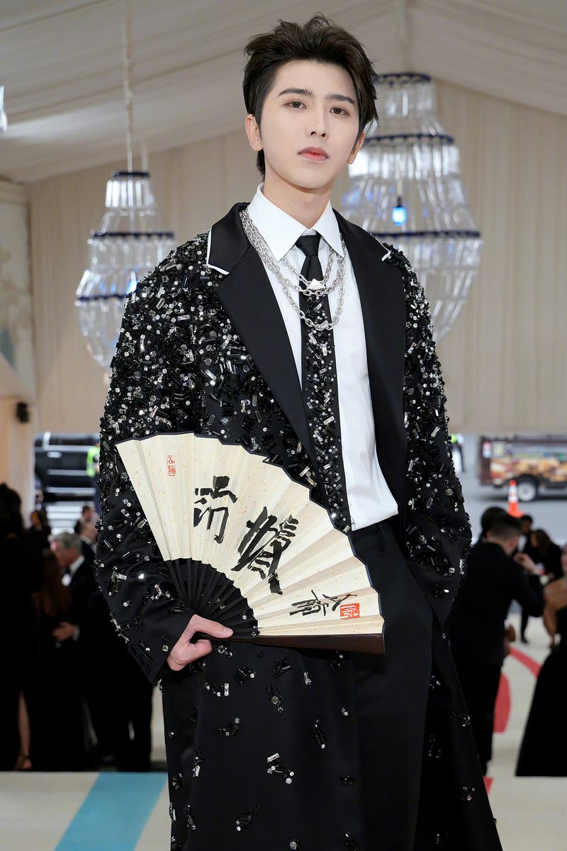 the__1andonly's tweet photo. wtf ndnsjwnannsjsks an international fan of KUN here! this look is just… beyond words @CXK_official @Prada #CaiXukun #PradaxKUN #MetGala https://t.co/kdFOfs35LP