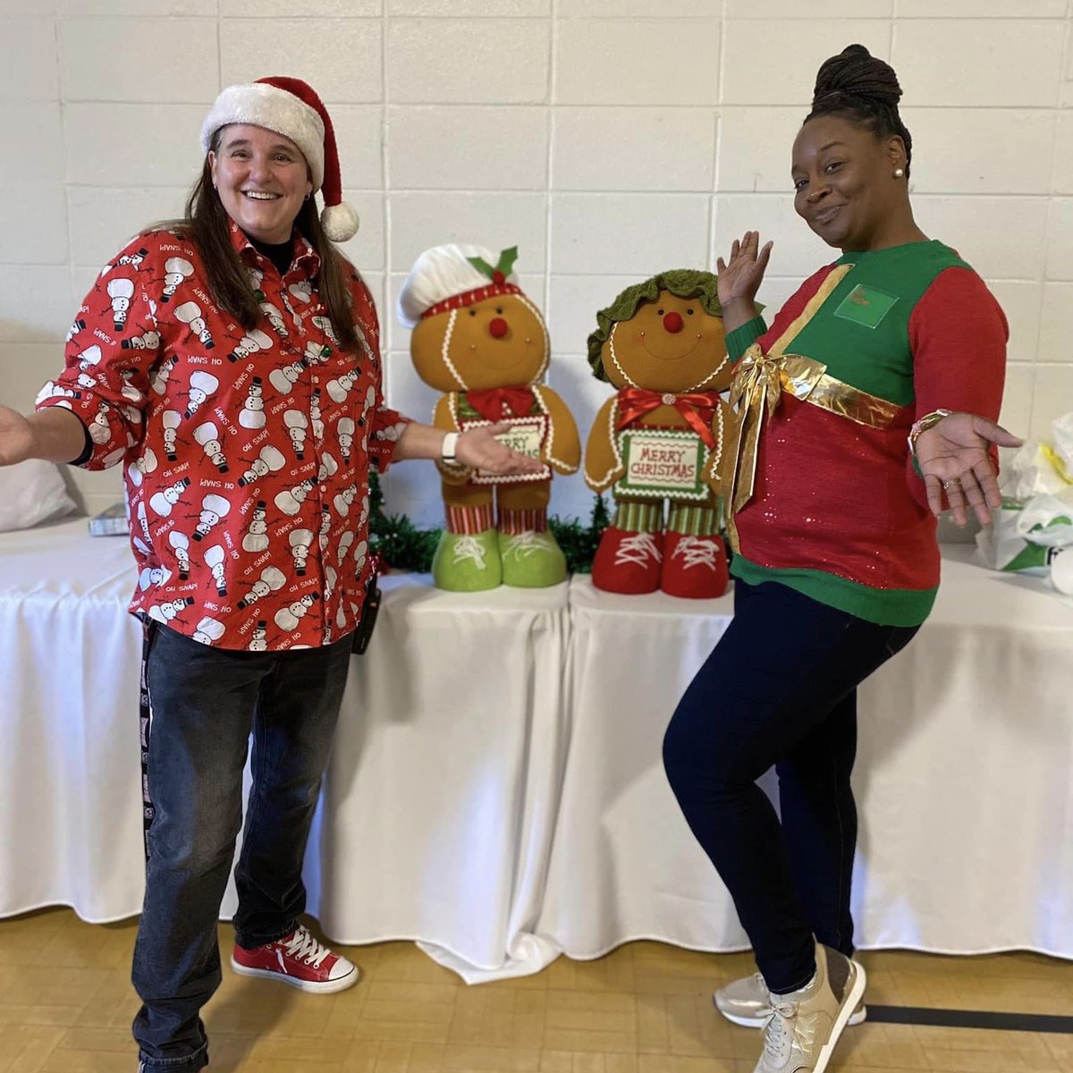 Lesllie Dowling tweet media