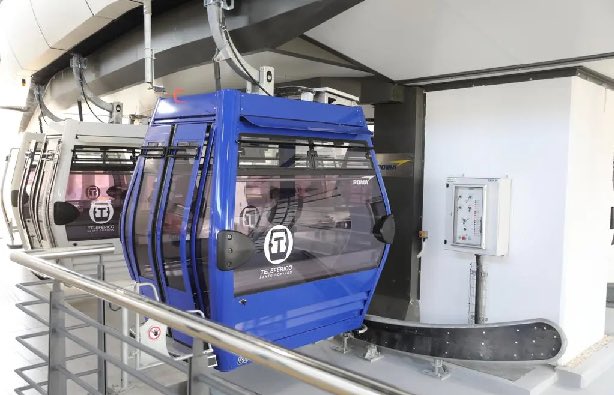 CrisCabRD's tweet photo. #Datos
La L2 del teleférico costó US$120,000,000, con cuatro paradas e igual cantidad de kilómetros de extensión. El pasaje será 35 pesos.

La L1 del teleférico fue construida a un costo de US$42,000,000, con cuatro paradas y cinco kilómetros de extensión. El pasaje es 20 pesos. https://t.co/ve0jD5c8RP