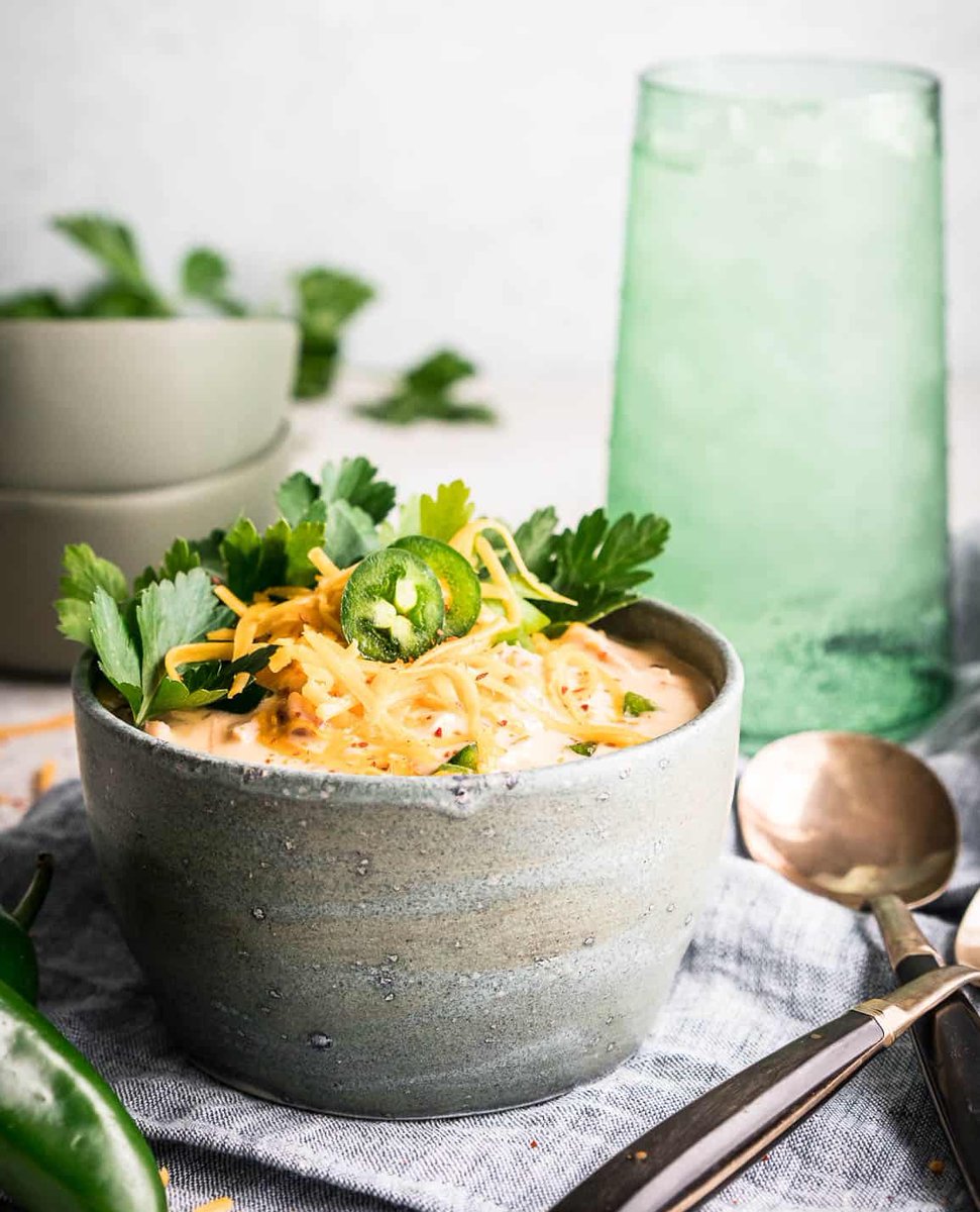 HealthNkitchen's tweet image. With my {10 Minute} Easy Keto Jalapeño Popper Chicken Soup, eating delicious Keto meals has never been easier;  just a few simple ingredients and in less than 10 minutes dinner is served! 

healthstartsinthekitchen.com/10-minute-easy…