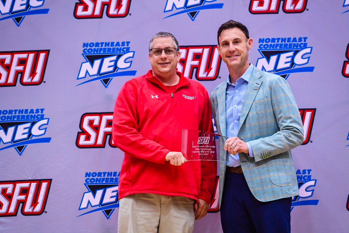 RedFlashMVB's tweet image. Racked up at the Flash Awards this evening 😎

Coaching Staff of the Year 👏

Blake Liprando, Eugene &amp;amp; Rosemary Turano Award 👏

Matt Menosky, Fr. Gabriel Zeis Student-Athlete Development Award 👏

Peyton Blain, Mikey's Heart and Hustle Award 👏

🔴⚡️🏐
#GoRedFlash #RedFlashmvb